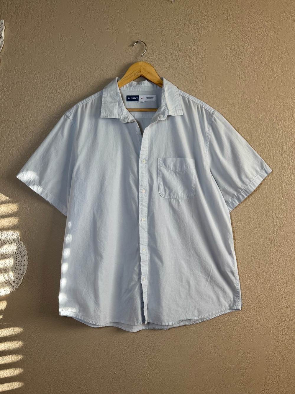 OLD NAVY Men’s Light Blue Short-Sleeve Button-Down Shirt | Size XL